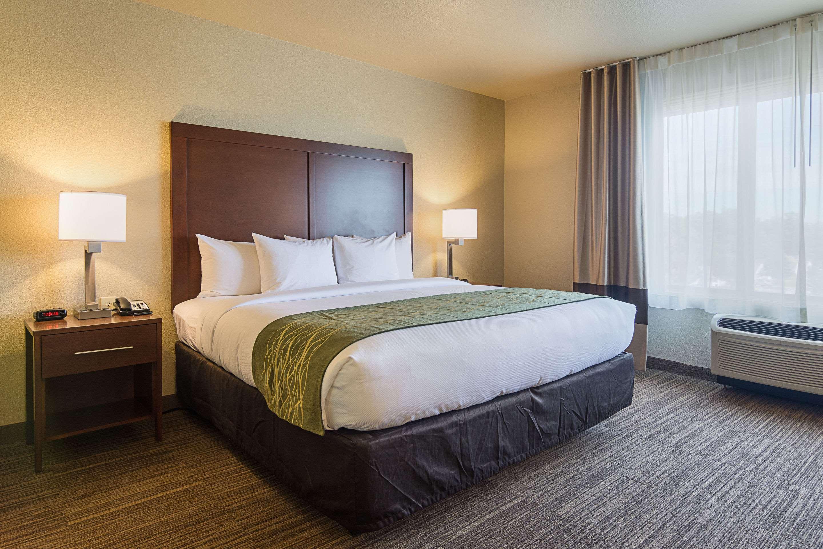 Comfort Inn Bentonville - Crystal Bridges Екстер'єр фото