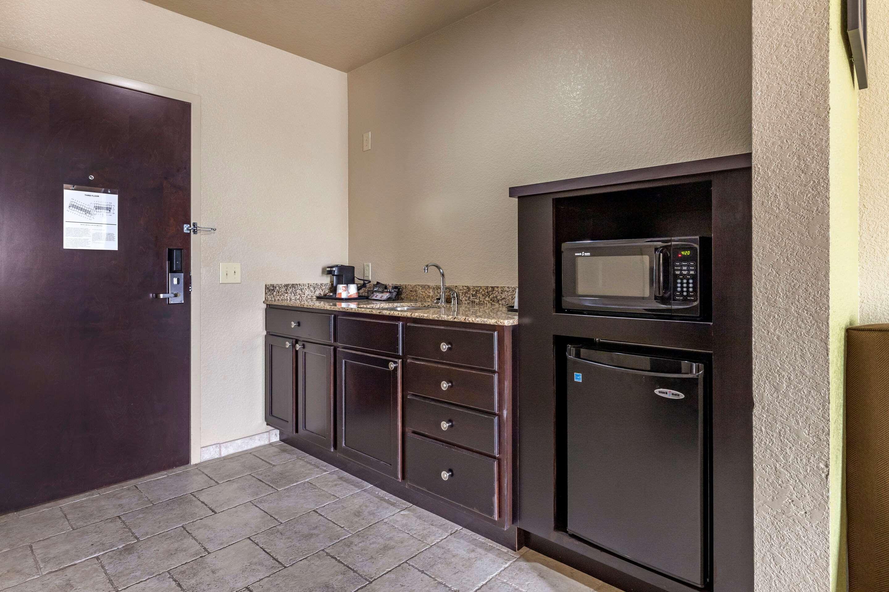 Comfort Inn Bentonville - Crystal Bridges Екстер'єр фото