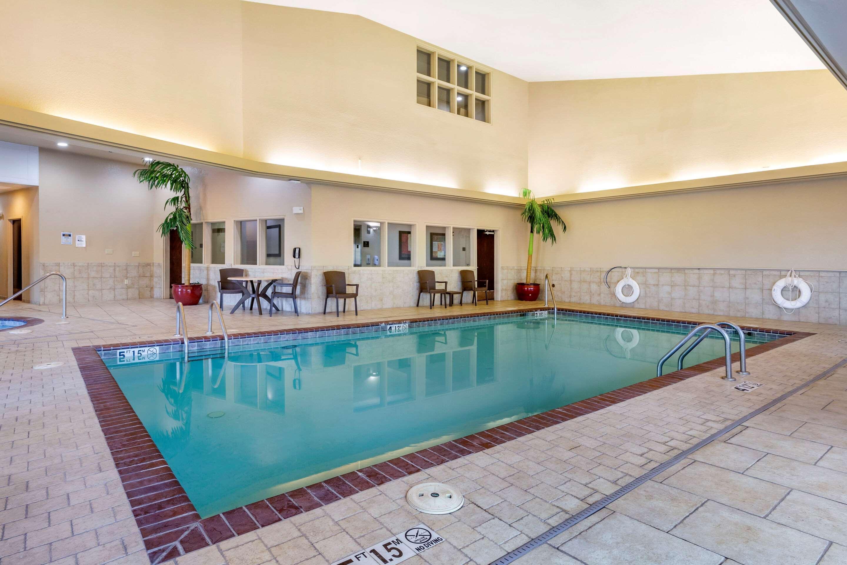 Comfort Inn Bentonville - Crystal Bridges Екстер'єр фото
