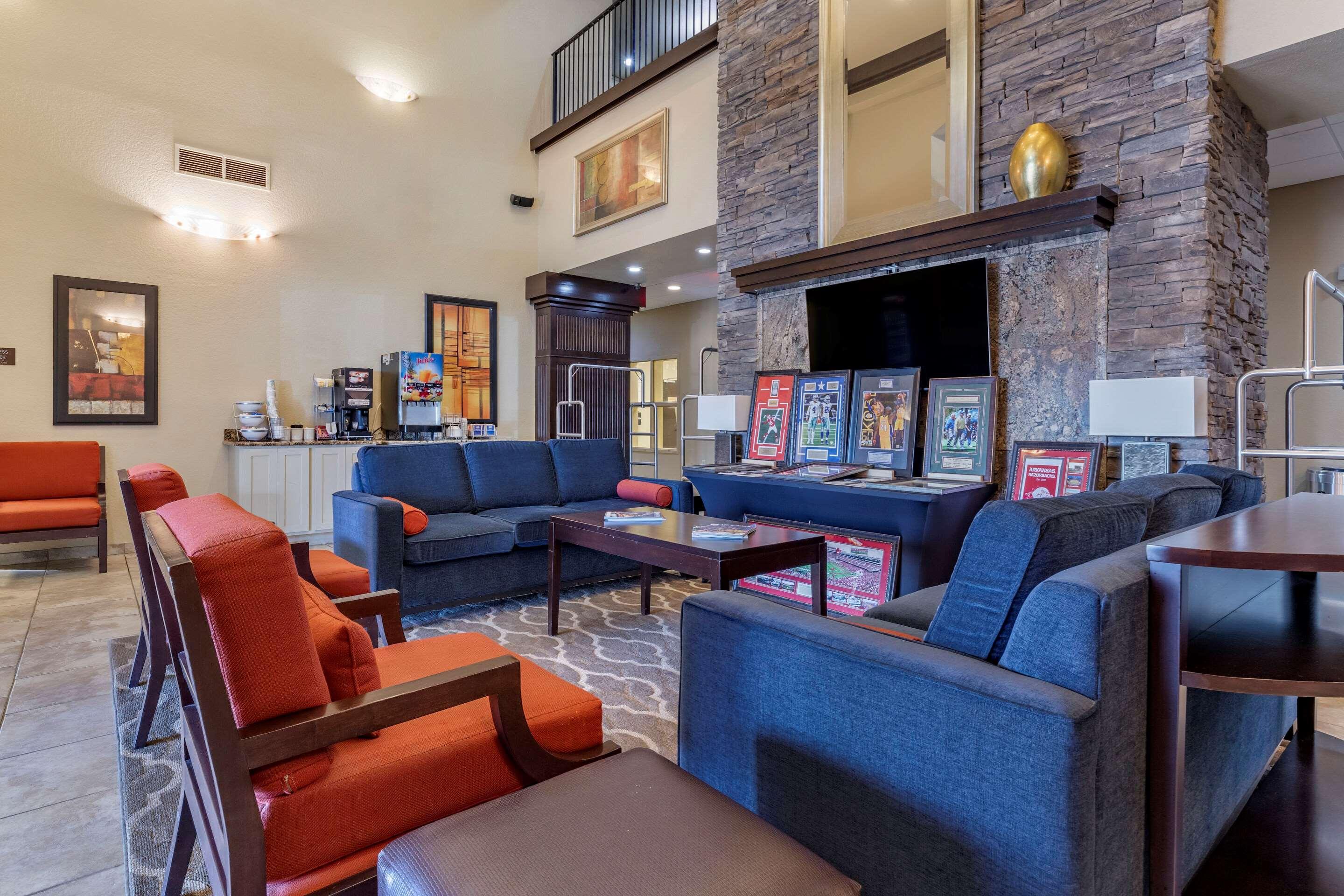 Comfort Inn Bentonville - Crystal Bridges Екстер'єр фото